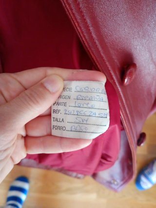 Chaqueta de cuero roja