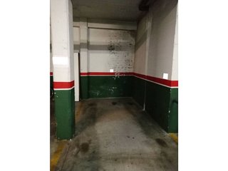 Garaje en alquiler en Les Arenes en Terrassa