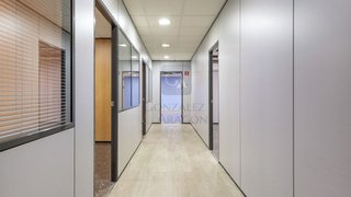 Oficina en alquiler en La Dreta de l'Eixample en Barcelona