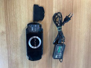 Sony PSP-2004 Slim