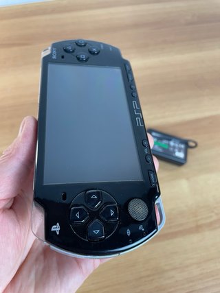 Sony PSP-2004 Slim