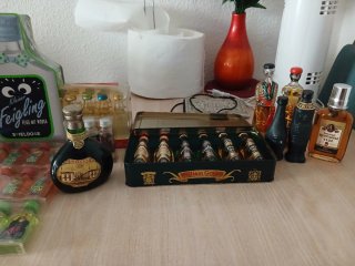 Collezione di Bottiglie Miniatura di Liquore