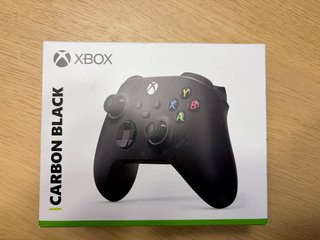 Mando Xbox Carbon Black seminuevo