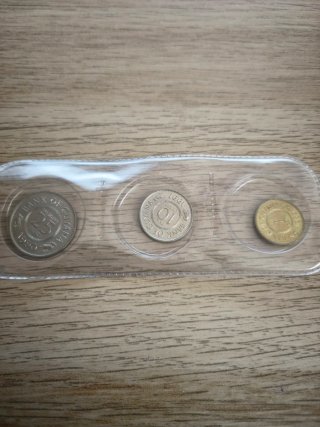 Lote 3 monedas Guyana 1990 y 1991