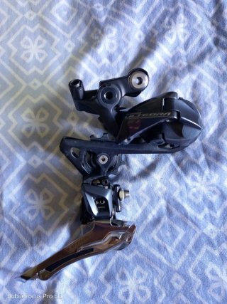 Cambio y Desviador Ultegra R8000