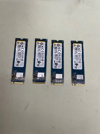 4 Discos SSD NVMe 1TB