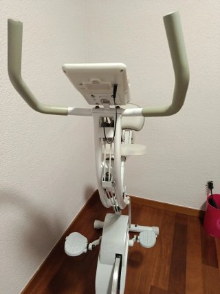 Bicicleta estática plegable con tensores nueva