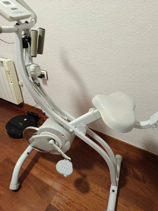 Bicicleta estática plegable con tensores nueva