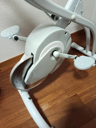 Bicicleta estática plegable con tensores nueva