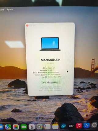 MacBook Air 8 GB RAM 13.3" 2020 M1 SSD 251 GB