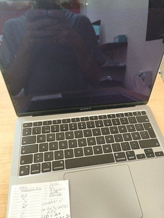 MacBook Air 8 GB RAM 13.3" 2020 M1 SSD 251 GB