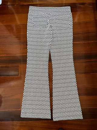 Pantalones acampanados estampados