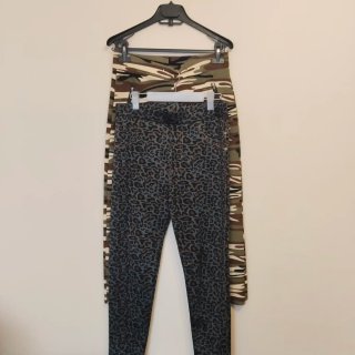 2 Leggings Talla M Camuflaje y Leopardo. Los 2×3€