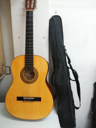 Guitarra Española con Funda