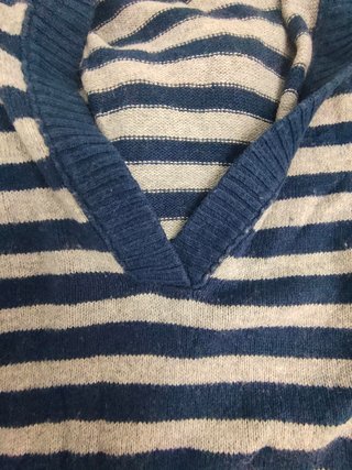 Jersey a rayas con capucha gris y azul