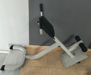 Discos 10kg 2 barras/ Banco de Hyperextension