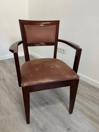 Silla de comedor de madera y cuero