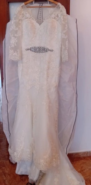 Vestido de novia con encaje