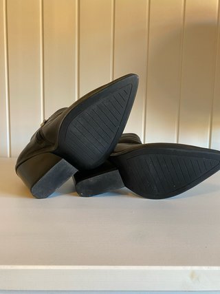 Botines Zara Talla 37 Negro Puntiagudos