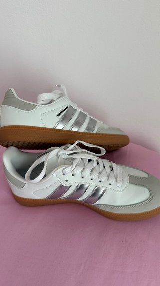Bambas Blancas y Plateadas