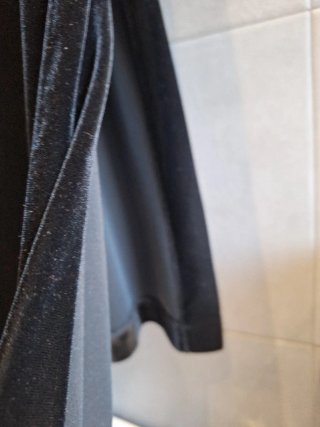 Vestido de Terciopelo Negro elástico.