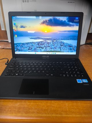 Portátil Asus X551C i3 4GB RAM 128GB SSD