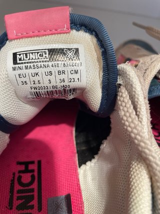 Zapatillas Nike niña T34 y Munich T35