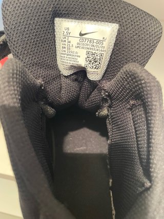 Zapatillas Nike niña T34 y Munich T35