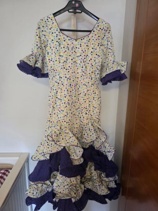 Vestido de flamenca para niña
