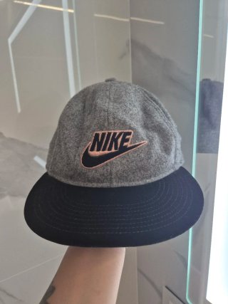 Gorra Nike True