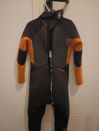 Neopreno O'Neill Infantil Talla 6