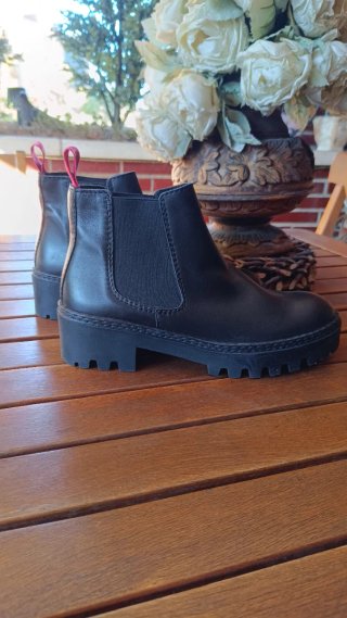 Botines de piel Bimba y Lola