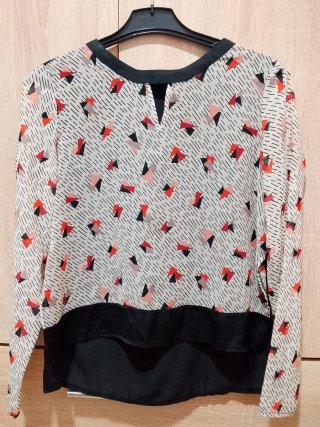 Blusa estampada geométrica