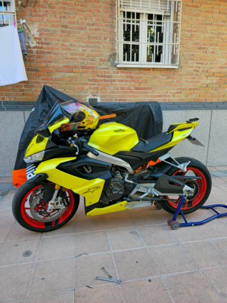 Aprilia RS 660