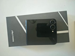 Samsung Galaxy Z Flip 7 Nero 1 mese di utilizzo