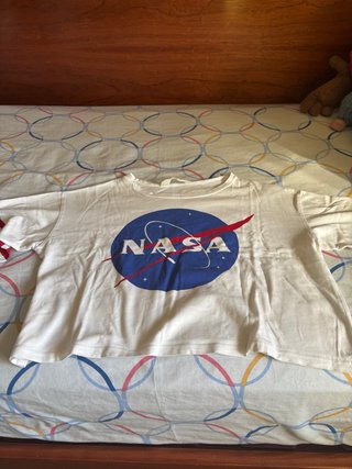 Camiseta NASA H&M