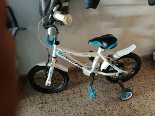Bicicleta infantil Avigo blanca