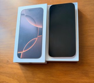 iPhone 16 Pro Apple