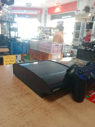 CONSOLA SONY PS3 S SLIM 500GB CON MANDO E CABLI