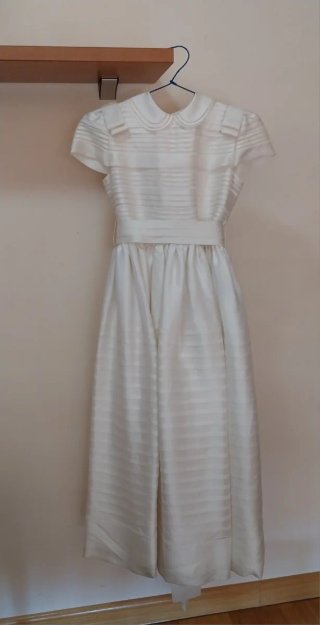 Vestido de comunión beige