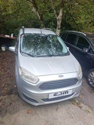 Ford Tourneo Courier 2015