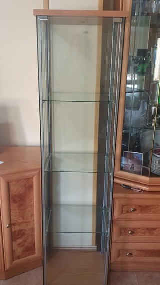 Vitrina expositora cristal y madera