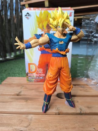 Figura Son Goku Super Saiyan Ichiban Kuji D