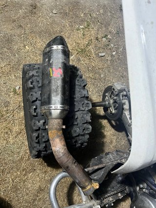 Escape Akrapovič para Suzuki LTZ