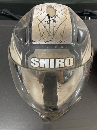 2 Cascos Moto SHIRO y MT helmets para reparar