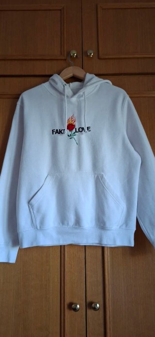 Sudadera Blanca con Estampado
