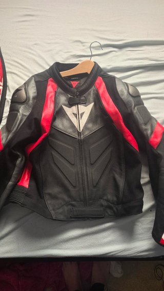 Mono Dainese de cuero 2 piezas | Como nuevo