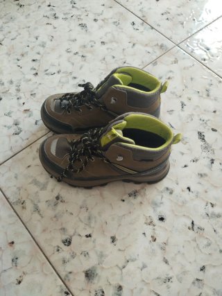 Botas de montaña infantiles unisex talla 32