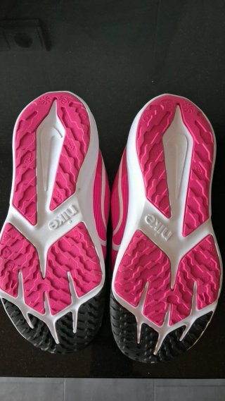 Zapatillas Nike Niña Rosa y Blanca