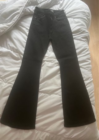 Pantalones vaqueros acampanados negros